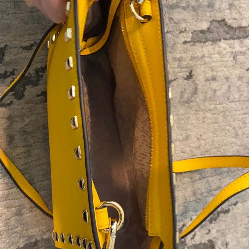MK purse - Picture 3 of 3